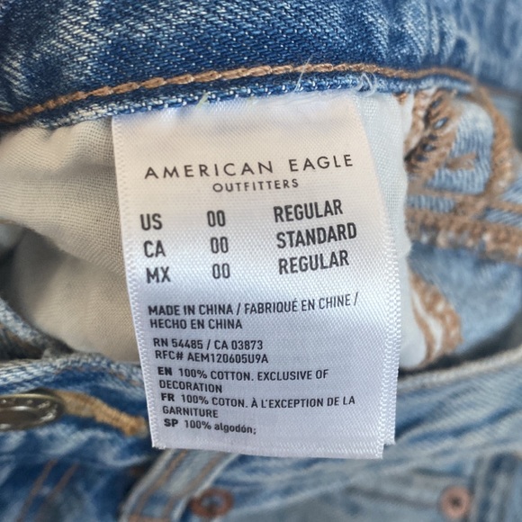 American Eagle Mom Jean Style 0436-2487. Size 00 Originally $59.95. - Picture 3 of 3